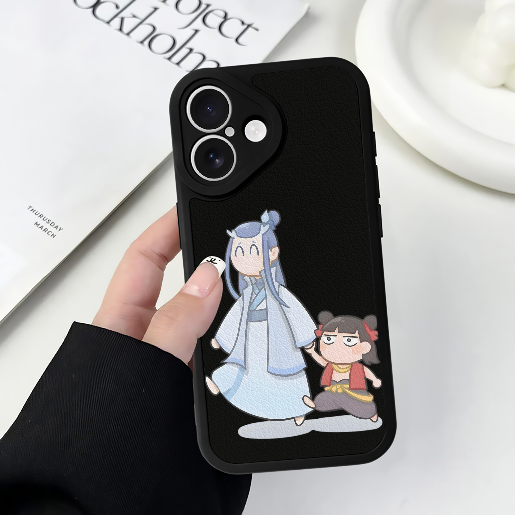 （画像用） Ne Zha 2 ナタ 魔童の大暴れ 【iPhone 16シリーズ対応】シリコンスマホケース（レザー調） 材質：シリコン